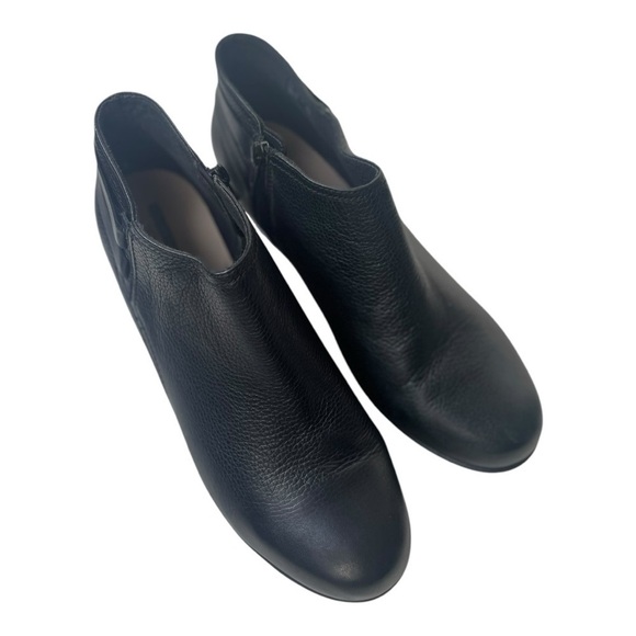 Collection By Clarks Women’s Valorie 2 Ashly Black Leather Ankle Booties - Picture 8 of 9